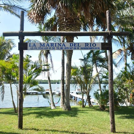 Hotel La Marina Del Rio La Pesca Eksteriør bilde