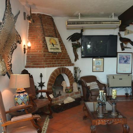 Hotel La Marina Del Rio La Pesca Eksteriør bilde