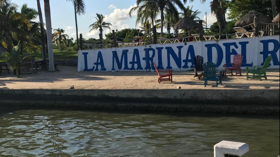 Hotel La Marina Del Rio La Pesca Eksteriør bilde