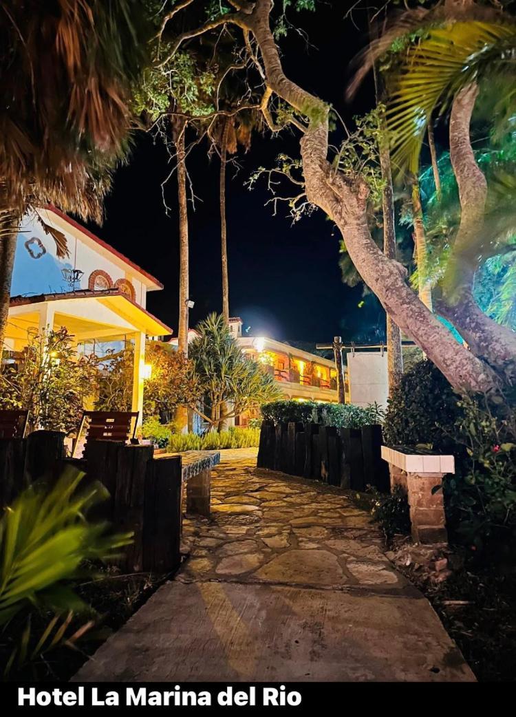 Hotel La Marina Del Rio La Pesca Eksteriør bilde