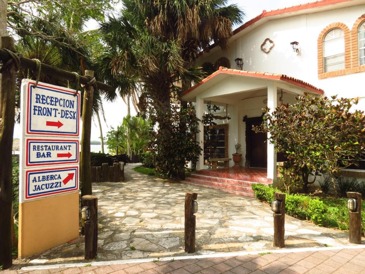 Hotel La Marina Del Rio La Pesca Eksteriør bilde